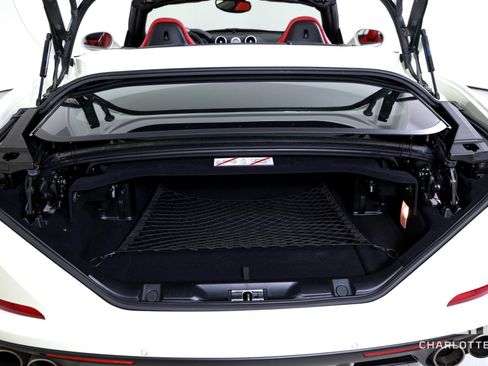 Used 2017 Ferrari California T image 19