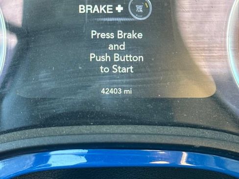 Used 2022 Dodge Challenger GT w/ Driver Convenience Group RWD image 18
