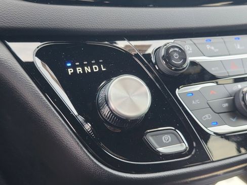 New 2026 Chrysler Voyager LX image 18