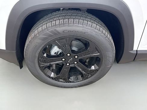 New 2026 Chevrolet Equinox LT image 33