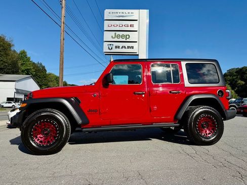 Used 2023 Jeep Wrangler Sport S image 3