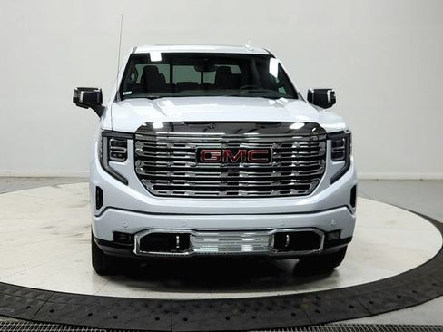 Used 2026 GMC Sierra 1500 Denali w/ Denali Reserve Package AWD/4WD image 3