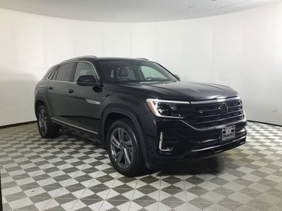 Used 2024 Volkswagen Atlas Cross Sport SEL R-Line