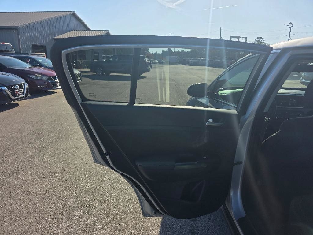 Used 2021 Kia Sportage LX FWD image 8
