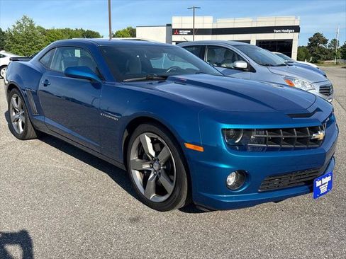 Used 2010 Chevrolet Camaro SS w/ RS Package RWD image 3