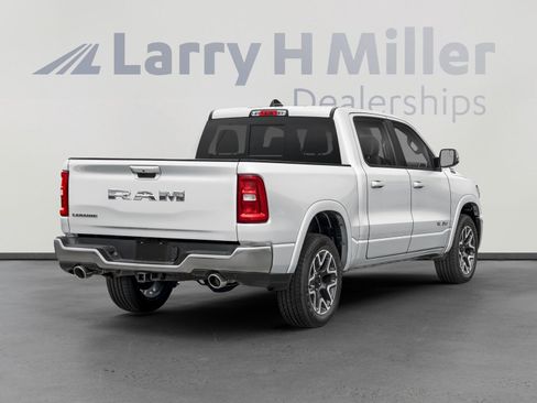 Used 2025 RAM 1500 Laramie w/ Sport Appearance Package AWD/4WD image 2
