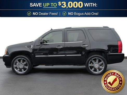 Used 2014 Cadillac Escalade Luxury image 2