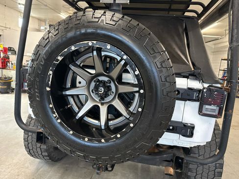 Used 2017 Jeep Wrangler Unlimited Sport w/ Quick Order Package 24S AWD/4WD image 57