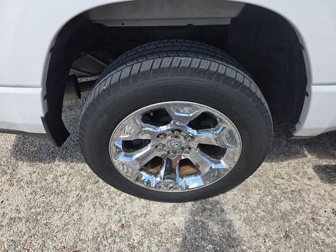 Used 2019 RAM 1500 Big Horn RWD image 8