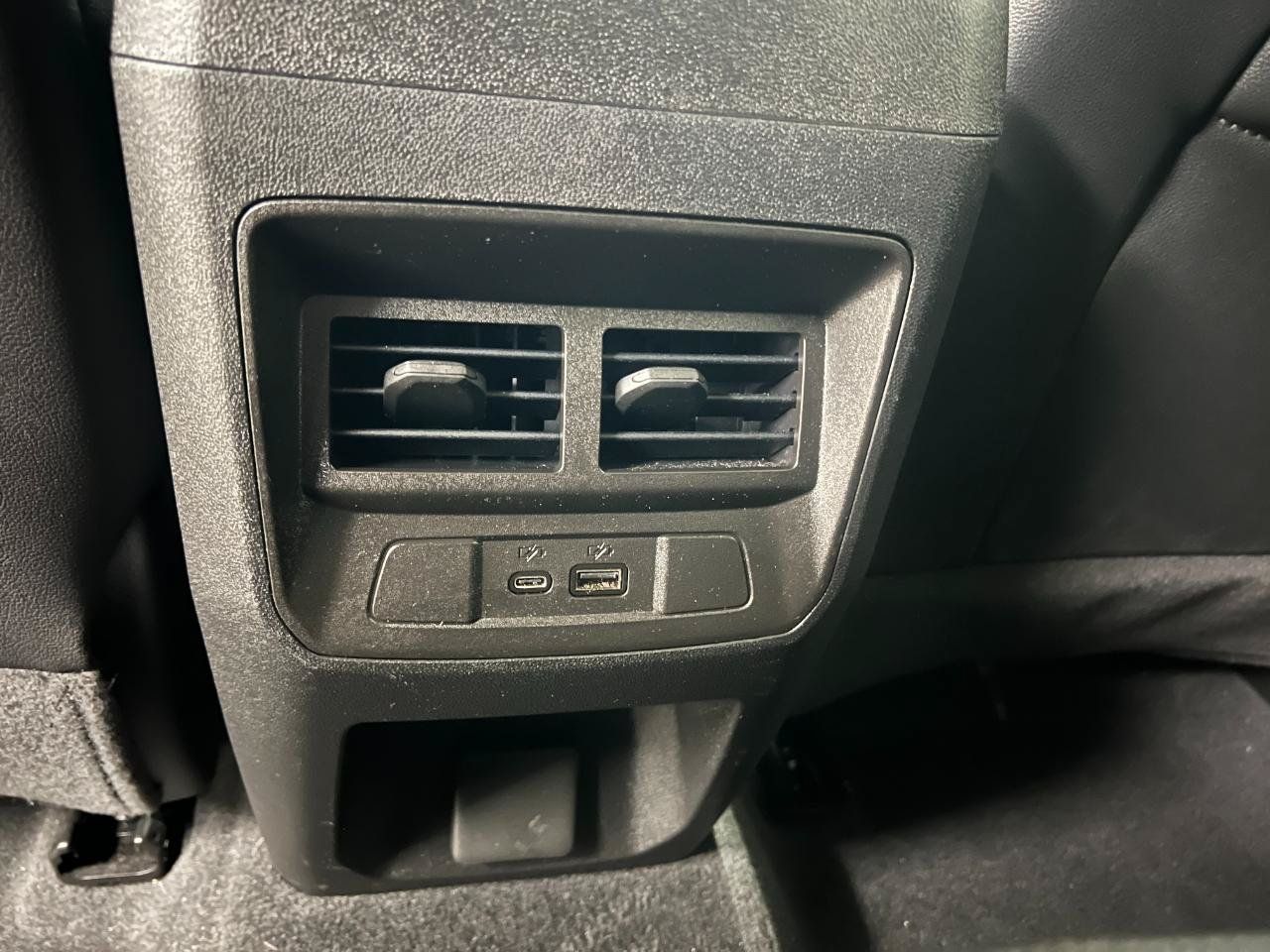Used 2025 Chevrolet Colorado Z71 w/ Technology Package AWD/4WD image 73