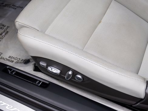 Used 2012 Porsche 911 Carrera S image 13