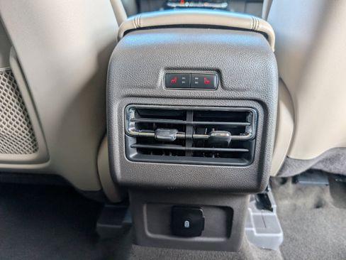 Used 2022 Lincoln Corsair Reserve w/ Luxury Package image 7