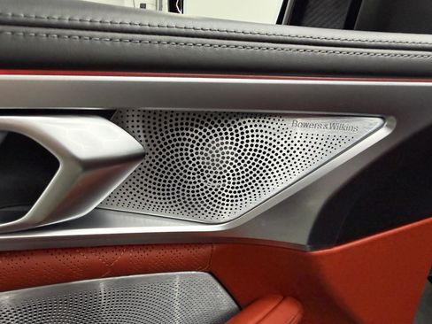 Used 2022 BMW M8 Competition w/ M Carbon Exterior Package AWD/4WD image 10