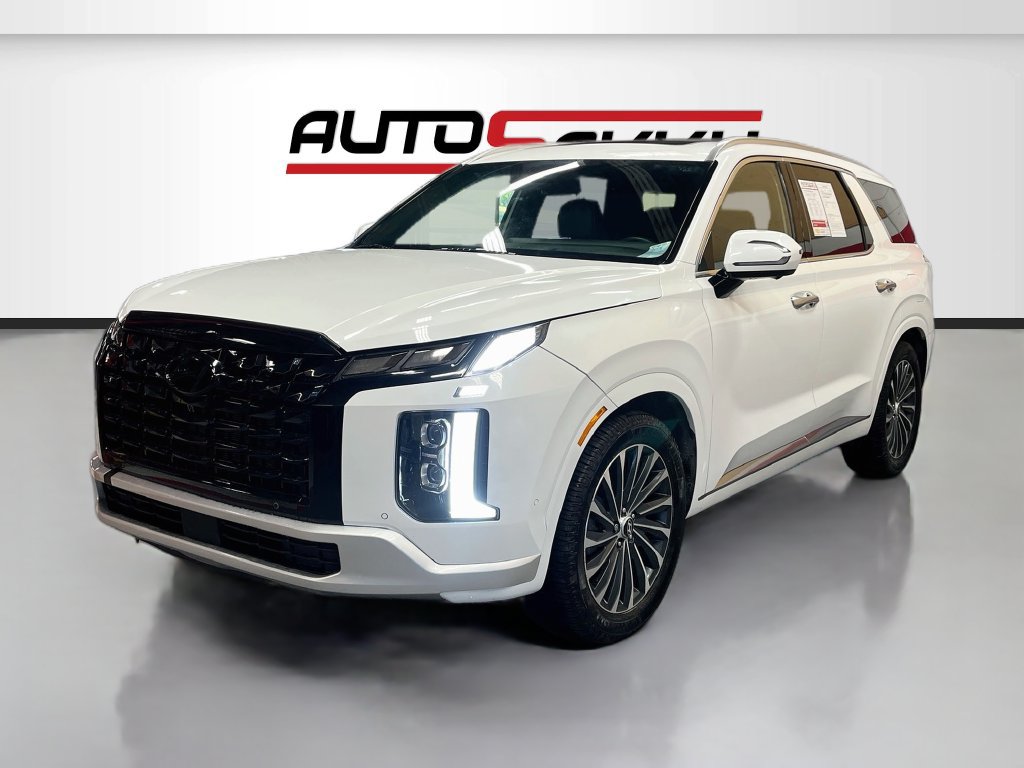 Used 2023 Hyundai Palisade Calligraphy w/ Cargo Package AWD/4WD image 3