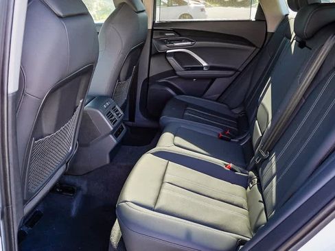 New 2025 Audi Q5 Premium Plus image 21