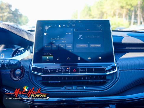 New 2026 Jeep Compass Limited image 15