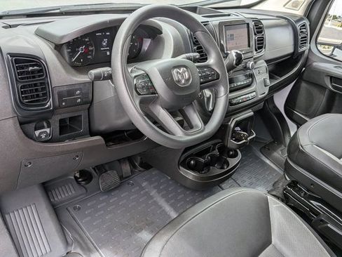 Used 2025 RAM ProMaster 2500 w/ Convenience Group FWD image 17