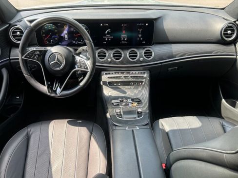 Used 2022 Mercedes-Benz E 350 Sedan image 6