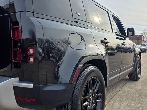 Used 2024 Land Rover Defender 110 S image 20