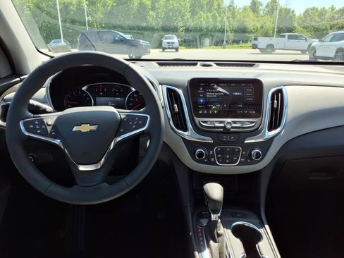 Used 2024 Chevrolet Equinox LT image 9