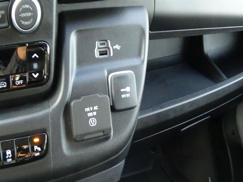 Used 2025 RAM ProMaster 2500 w/ Quick Order Package 22G SLT image 25