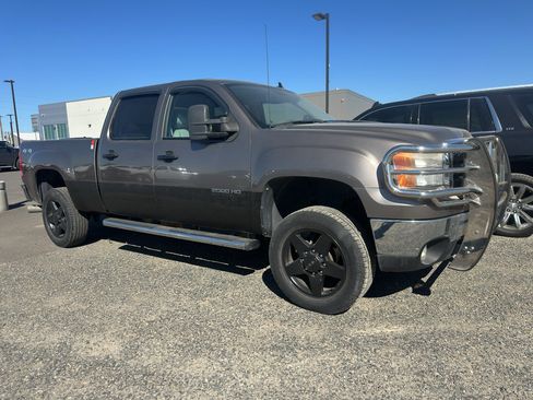Used 2011 GMC Sierra 2500 SLT w/ SLT Convenience Package AWD/4WD image 1