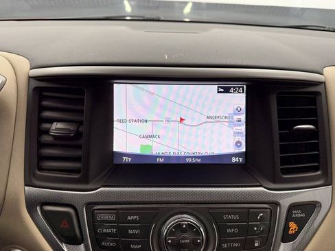 Used 2019 Nissan Pathfinder SL w/ Cargo Package image 29