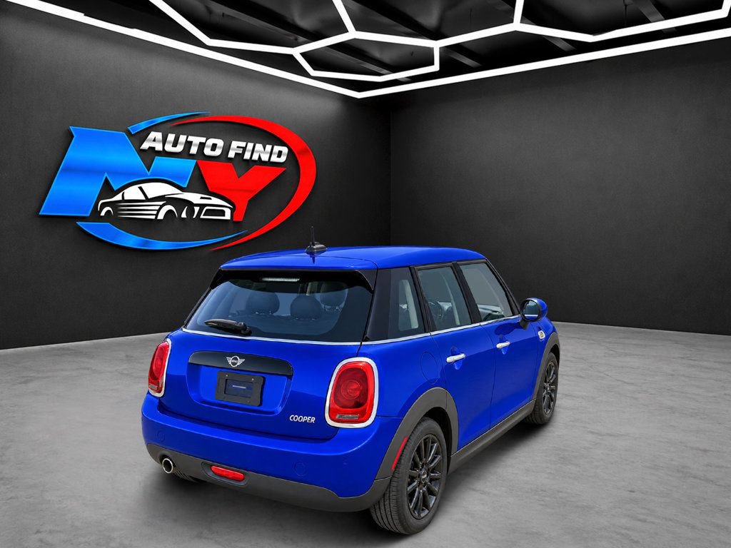 Used 2021 MINI Cooper 4-Door Hardtop FWD image 10
