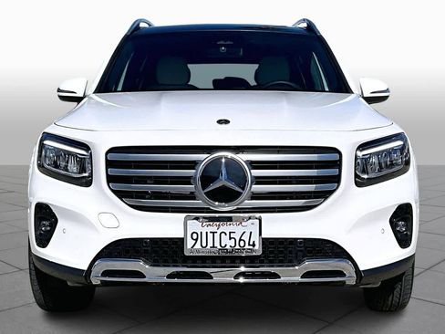 Used 2025 Mercedes-Benz GLB 250 image 3