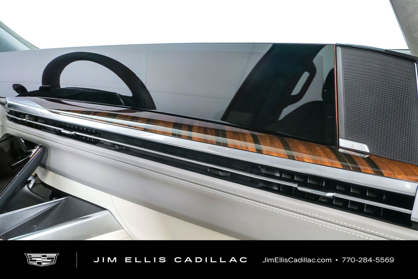 New 2027 Cadillac Escalade Platinum Sport w/ LPO, ONYX Package AWD/4WD image 26
