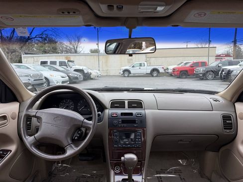 Used 1997 Nissan Maxima GLE FWD image 12