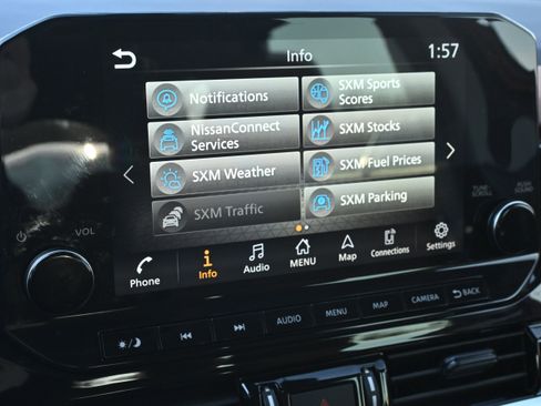 Used 2024 Nissan Pathfinder Platinum image 35