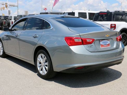 Used 2025 Chevrolet Malibu LT FWD image 7