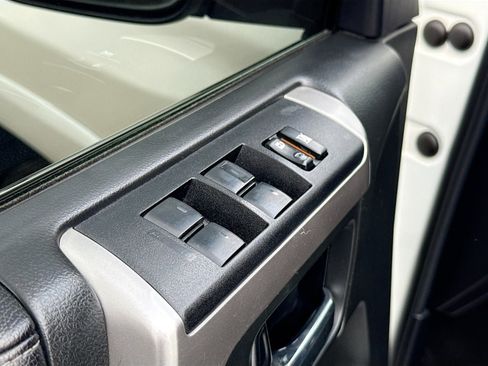 Used 2017 Toyota 4Runner Limited image 18