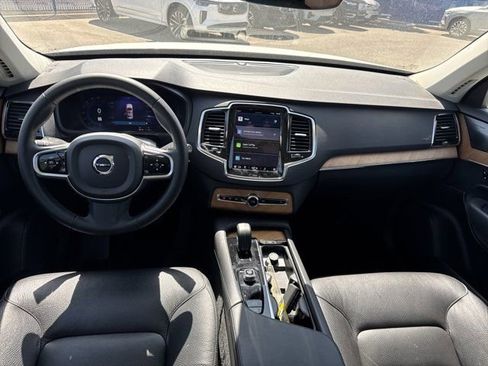 Used 2023 Volvo XC90 T8 Plus image 24