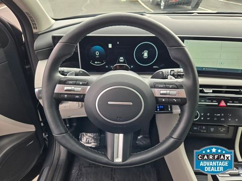 Certified 2025 Hyundai Tucson Limited AWD/4WD image 34