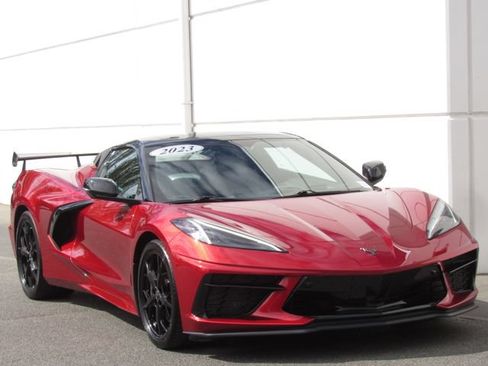 Used 2023 Chevrolet Corvette Stingray Premium Conv w/ Z51 Performance Package RWD image 2