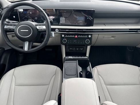 Used 2025 Hyundai Tucson Limited image 10