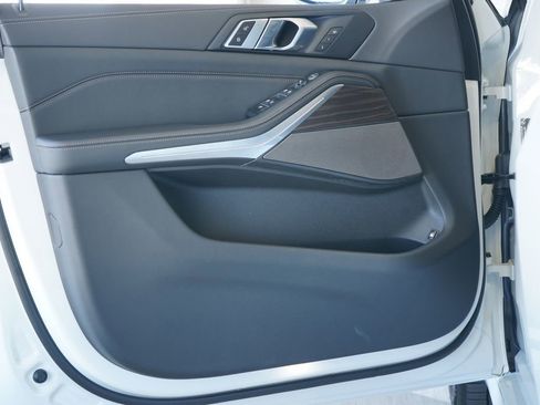 New 2026 BMW X5 xDrive50e w/ M Sport Package image 11