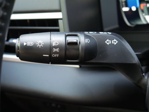 Used 2024 Mitsubishi Outlander SEL AWD/4WD image 30
