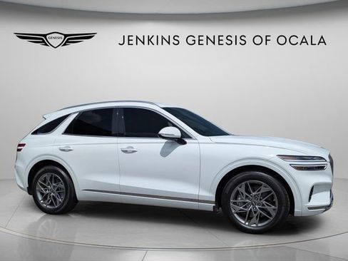 Certified 2025 Genesis GV70 2.5T w/ Advanced Package AWD/4WD image 10