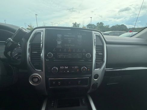 Used 2021 Nissan Titan SV w/ SV Convenience Package RWD image 35
