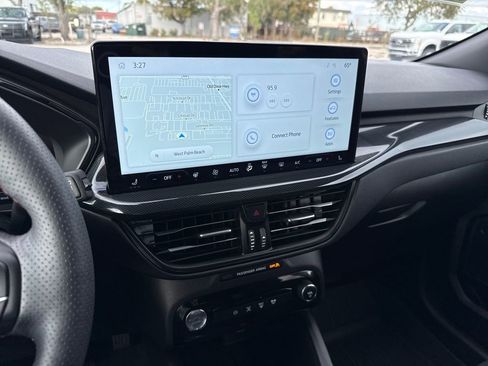 Used 2025 Ford Escape ST-Line w/ Equipment Group 301A image 18