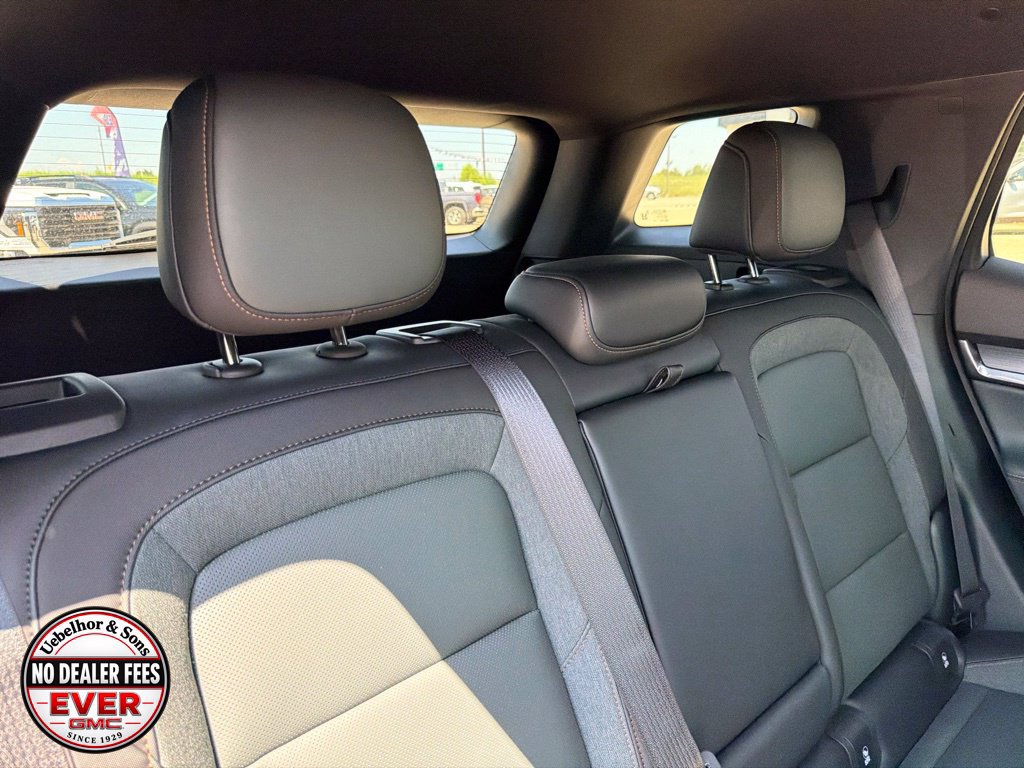 New 2027 GMC Terrain AT4 w/ Convenience Package III AWD/4WD image 5