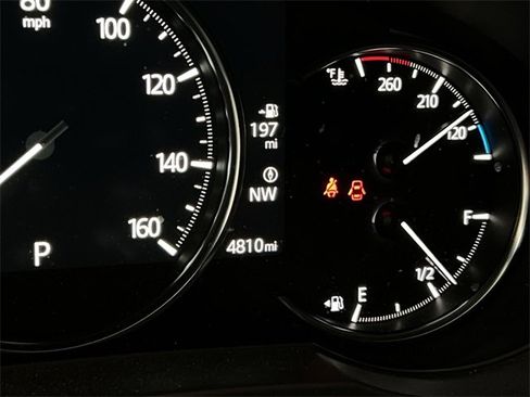 Used 2025 MAZDA CX-5 Signature image 10