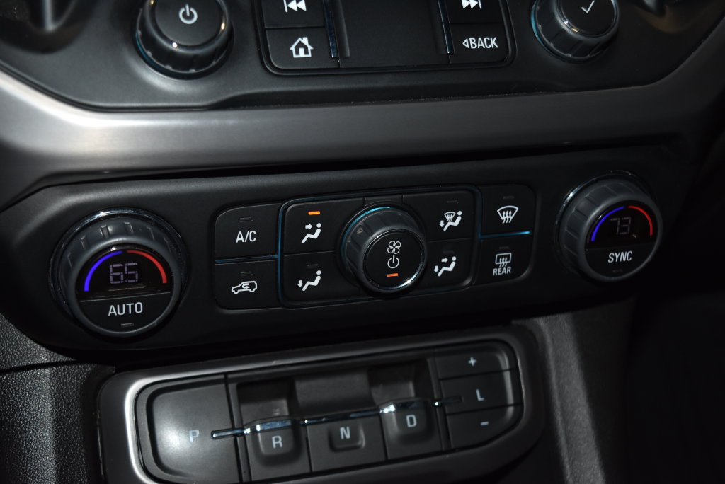 Used 2023 GMC Acadia AT4 w/ Trailering Package AWD/4WD image 14