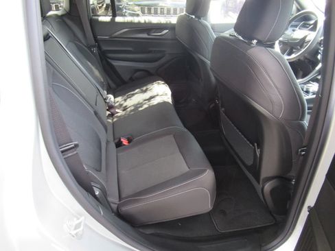 New 2026 Jeep Grand Cherokee Laredo RWD image 26