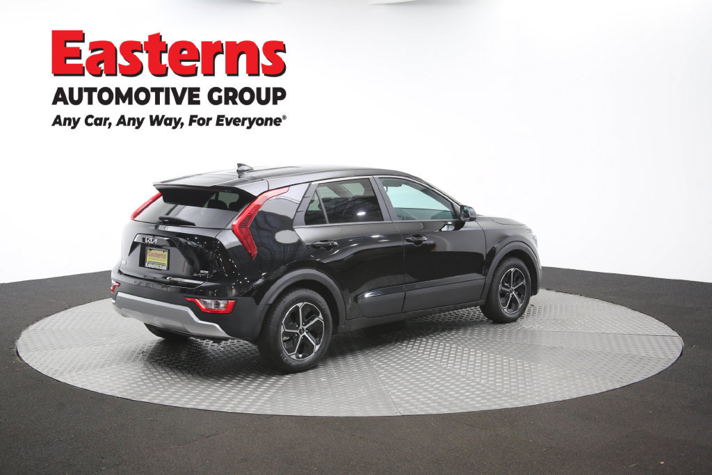 Used 2025 Kia Niro LX FWD image 40
