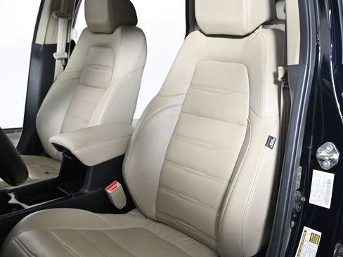 Used 2018 Honda CR-V Touring image 22