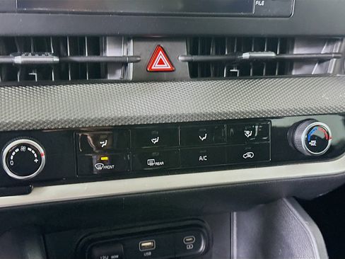 Used 2024 Kia Sportage LX image 23